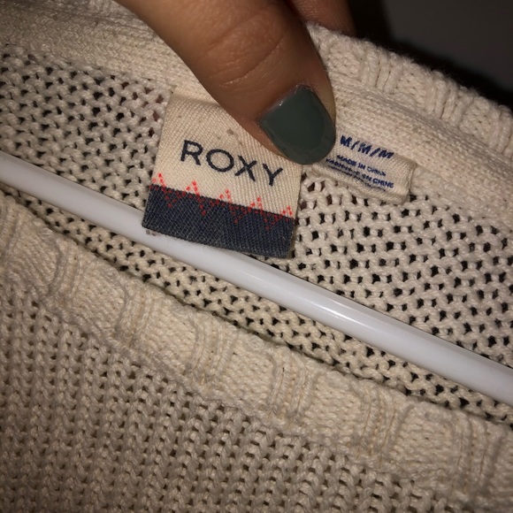 Beachy Sweater - Picture 2 of 3